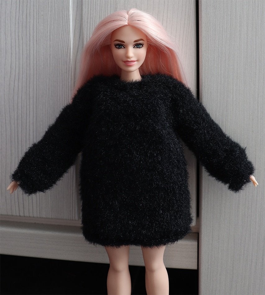 Barbie kleding nieuw - Warme trui voor Curvy - zwart, Ophalen of Verzenden, Nieuw, Barbie