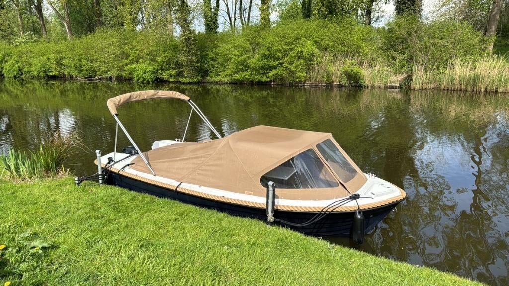 4-Family 530 de Luxe 2022 | Suzuki 20pk | trailer, Watersport en Boten, Ophalen, 10 tot 30 pk, Gebruikt, 3 tot 6 meter