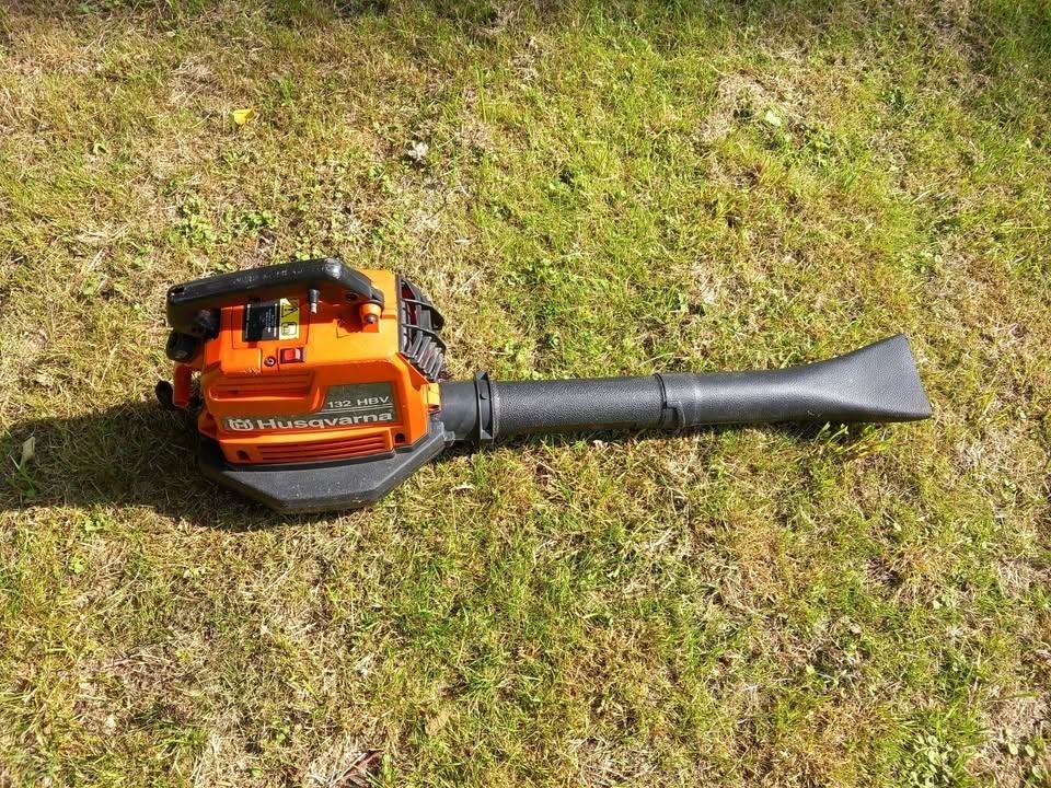 Husqvarna 132 HBV benzine bladblazer, Ophalen, Benzine, Gebruikt, Handgedragen
