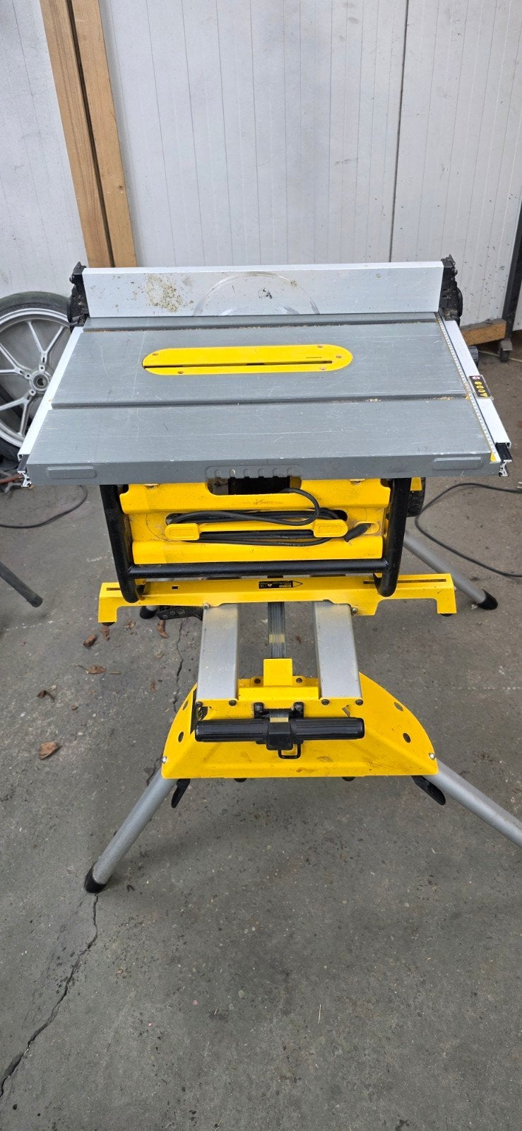 Dewalt zaagtafel DW745  incl werk bok op wielen, Ophalen, 1200 watt of meer, Cirkelzaag, 70 mm of meer