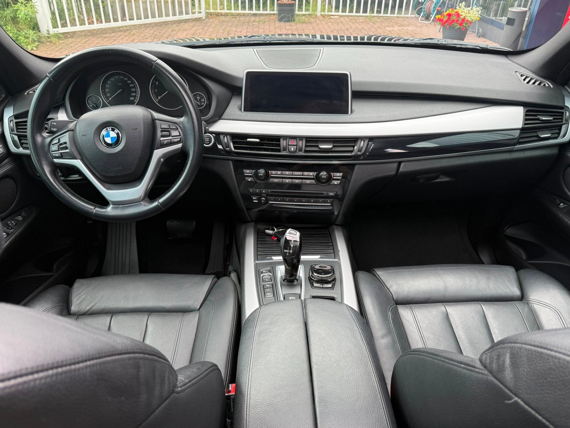 BMW X5 XDrive35i High Executive | Pano | Keyless | Softclose, Auto's, BMW, 2005 kg, Gebruikt, Zwart, Bedrijf