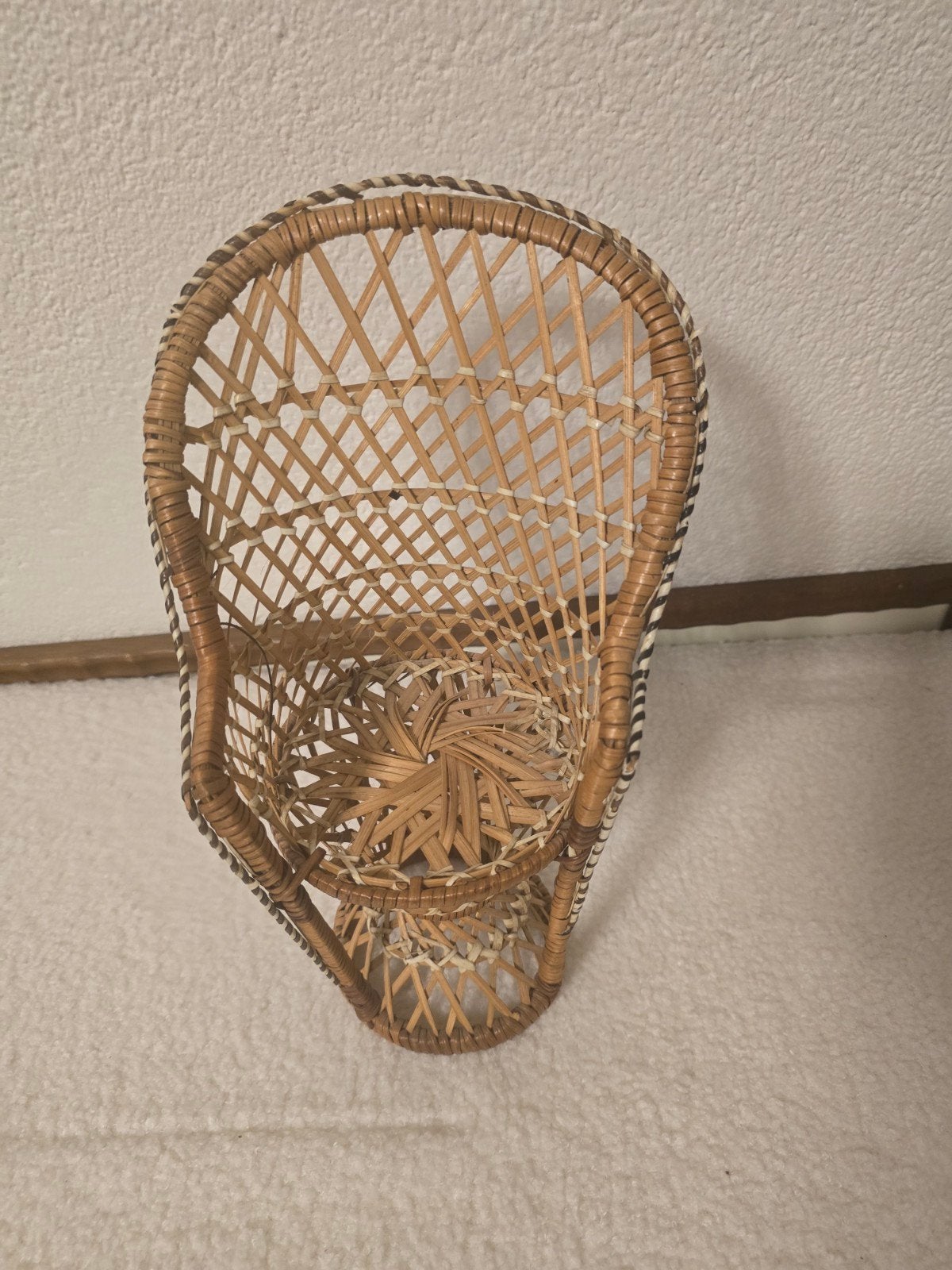 Miniatuur rotan pauwstoel - decoratief item, Ophalen