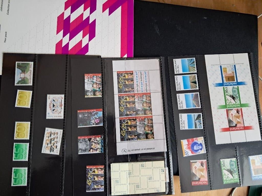 Jaarcollectie 1981, Postzegels en Munten, Ophalen of Verzenden, Na 1940, Postfris