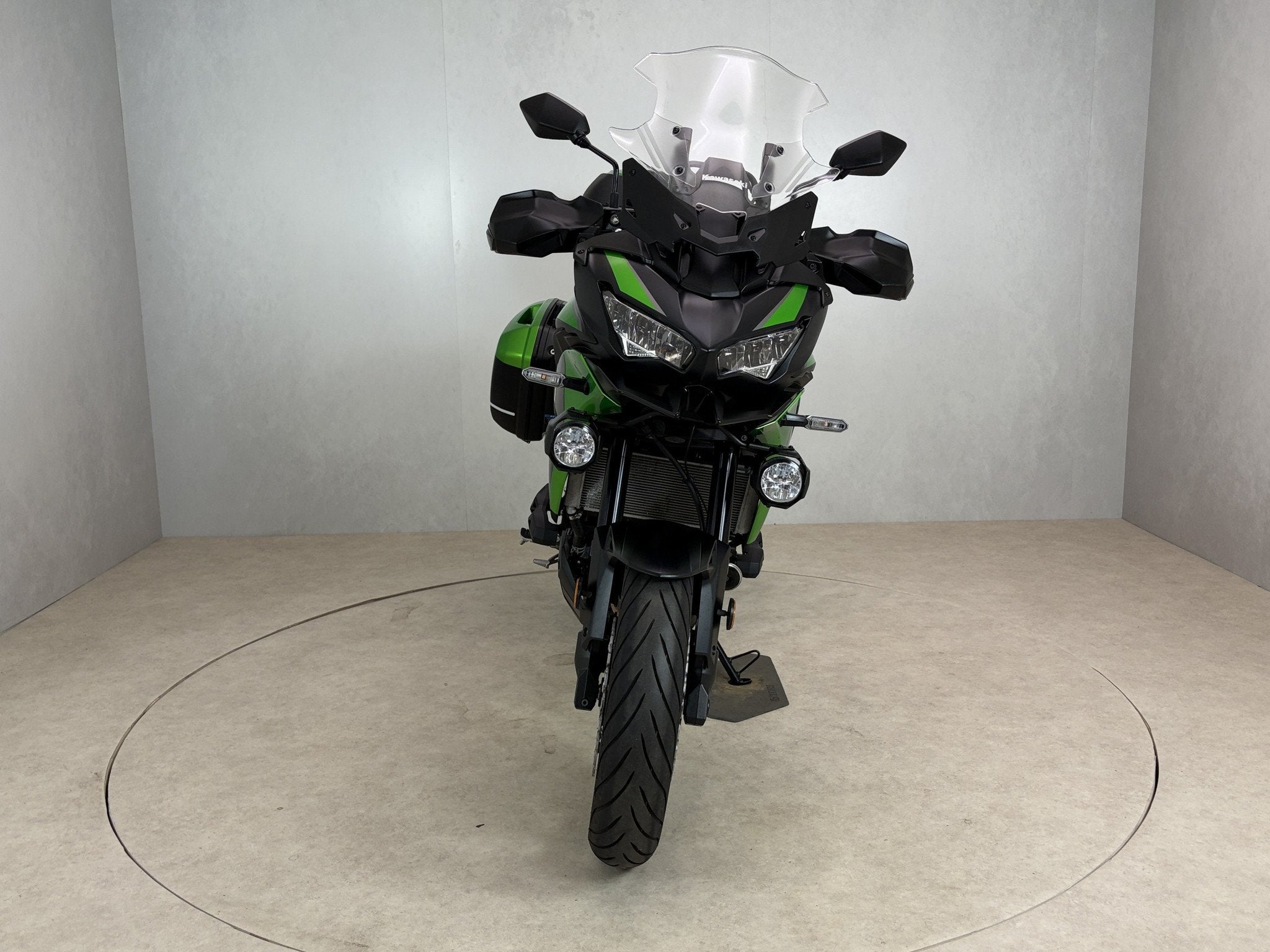 Kawasaki VERSYS 650 GRAND TOURER (bj 2024), Bedrijf, Info@kawasaki.nl, Toermotor, Jacobus Spijkerdreef 1-3
2132 PZ  Hoofddorp, NL