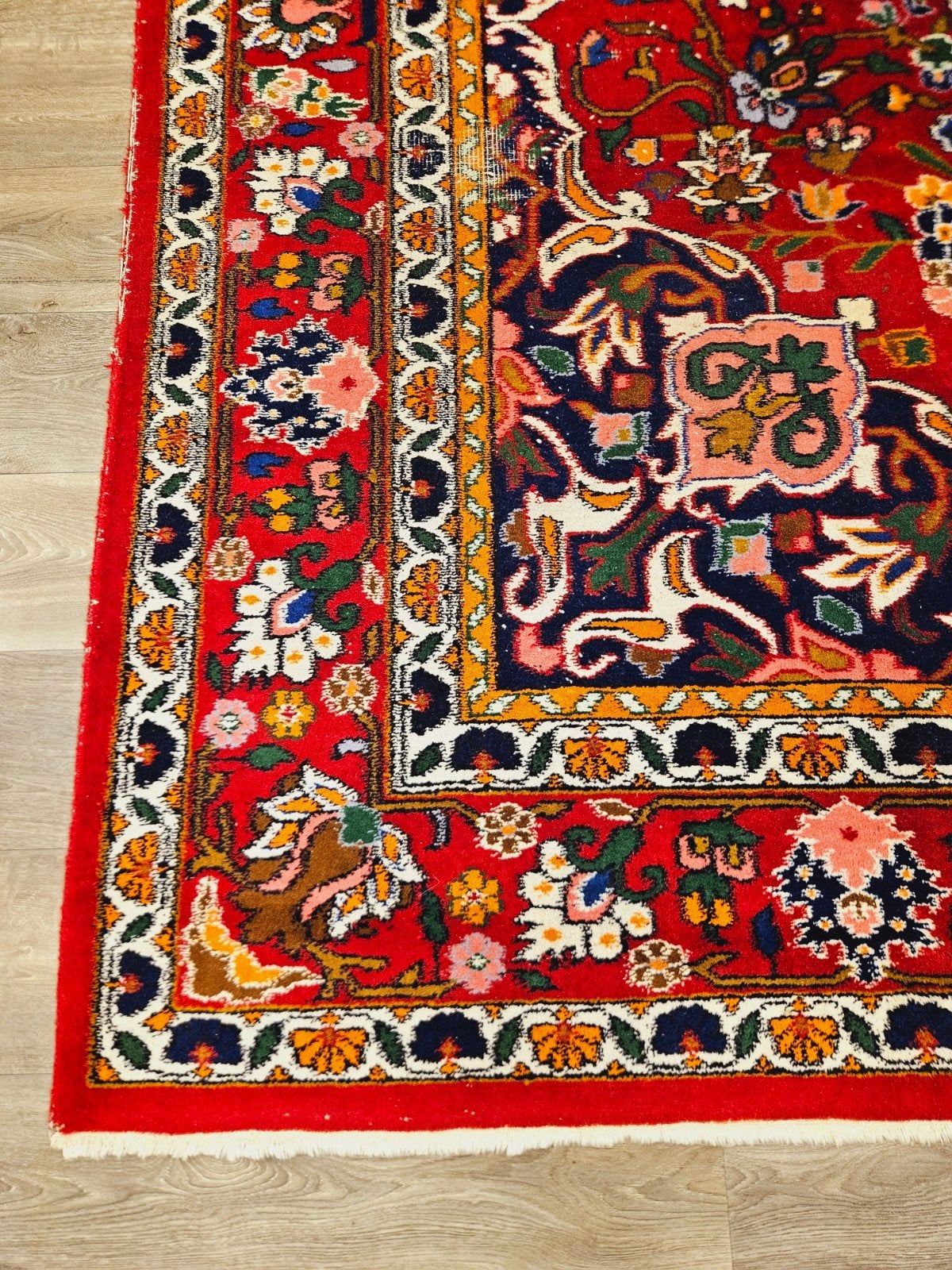 Perzisch Handgeknoopt Tapijt. Prachtige kleuren en patronen, Huis en Inrichting, Stoffering | Tapijten en Kleden, Perzisch, 200 cm of meer