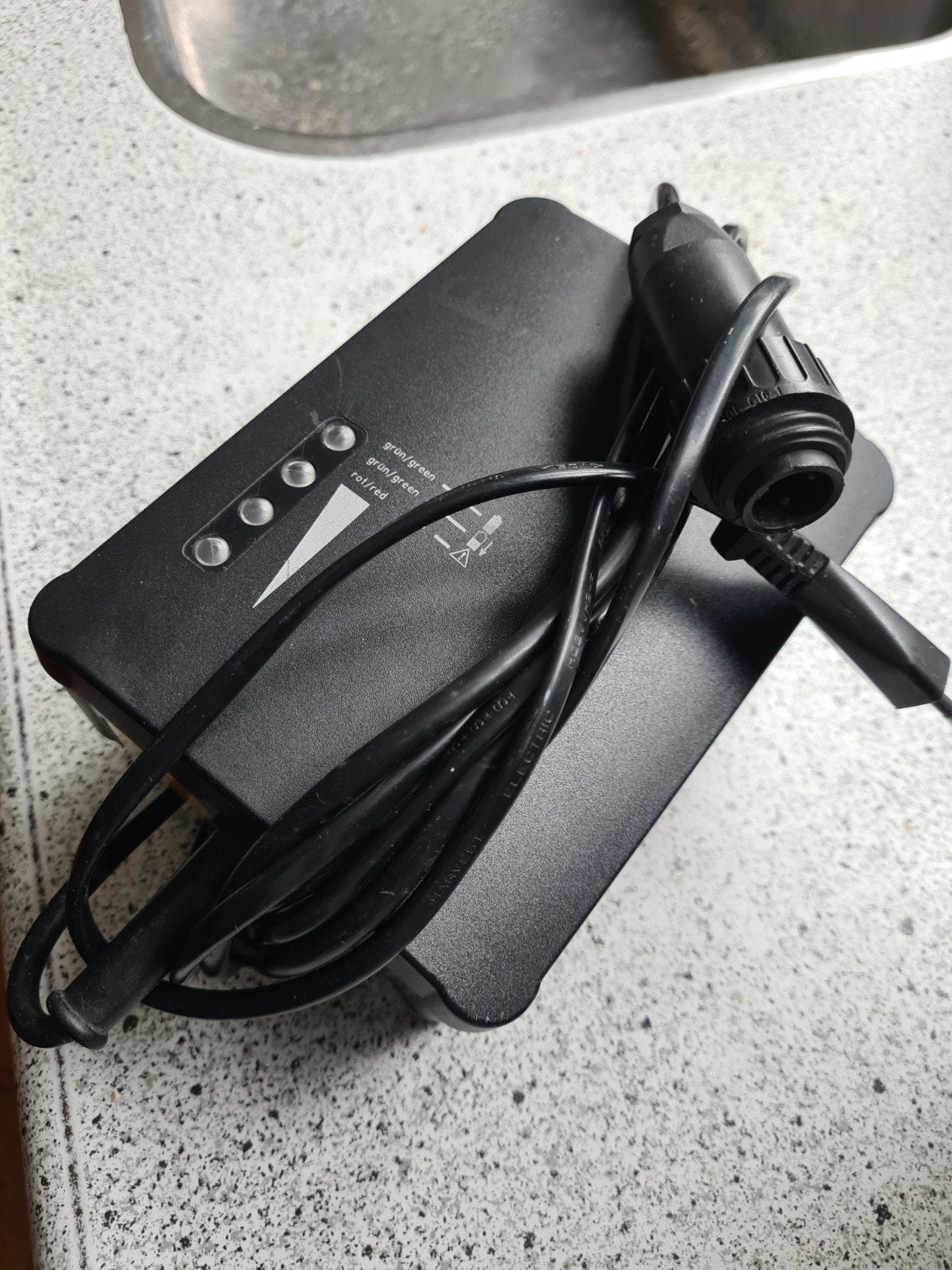 Acculader voor Sachs e-fiets (NiCd/NiMH-Charger 24V/5-20Ah), Fietsen en Brommers, Ophalen of Verzenden, Gebruikt