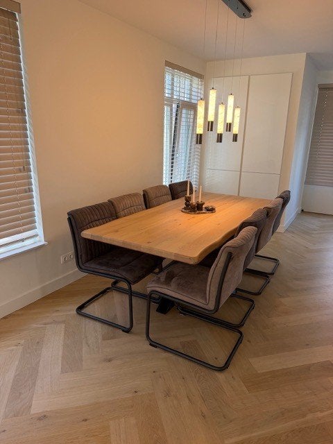 Prachtige en robuuste eikenhouten eettafel,model Livingstone, Ophalen, Eikenhout, 200 cm of meer, 50 tot 100 cm