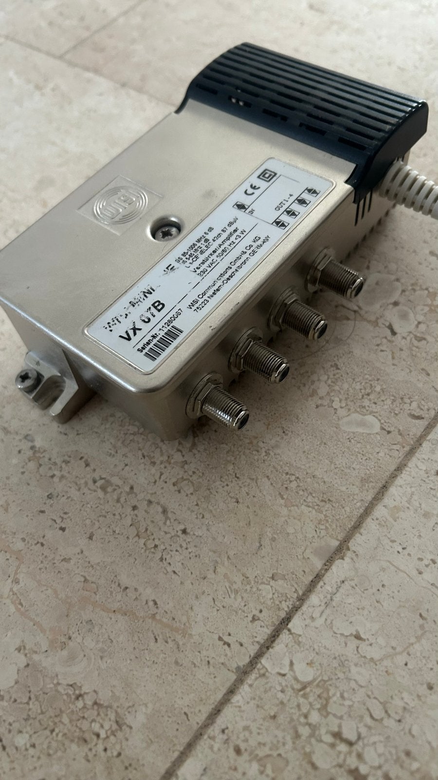 Wisi VX67b TV-Signaal  versteker-verdeler - 4 uitgangen, Ophalen, Gebruikt, Minder dan 2 meter, Overige kabels