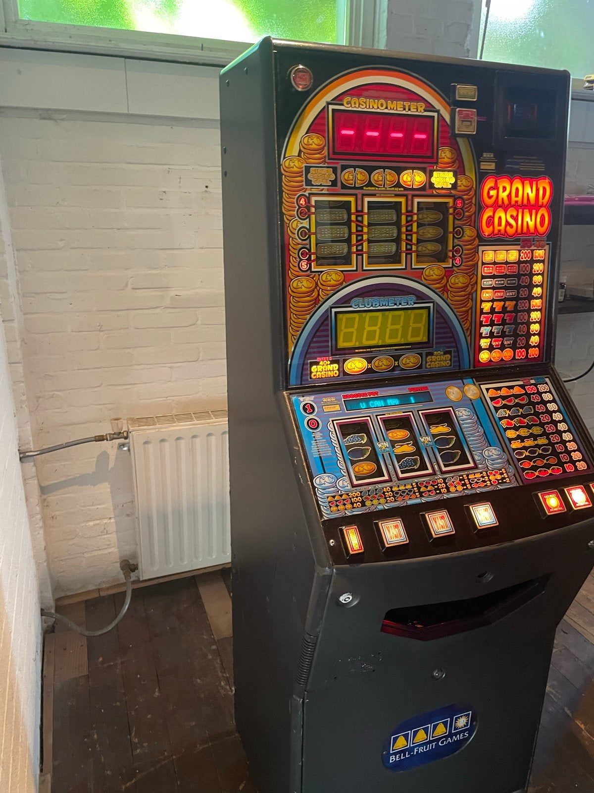 Grand Casino gokkast met nieuw moederbord en externe batteri, Euro, Ophalen, Gebruikt