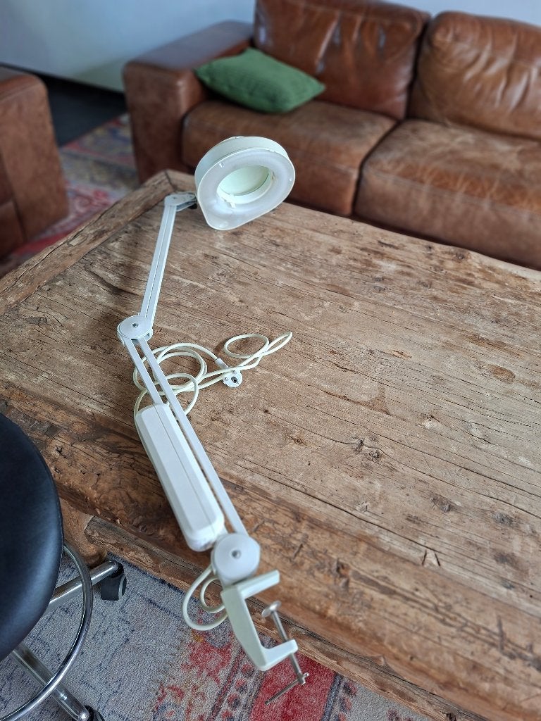 Luxo Louplamp met tafelklem en beschermklep, Ophalen, Gebruikt, Loeplamp