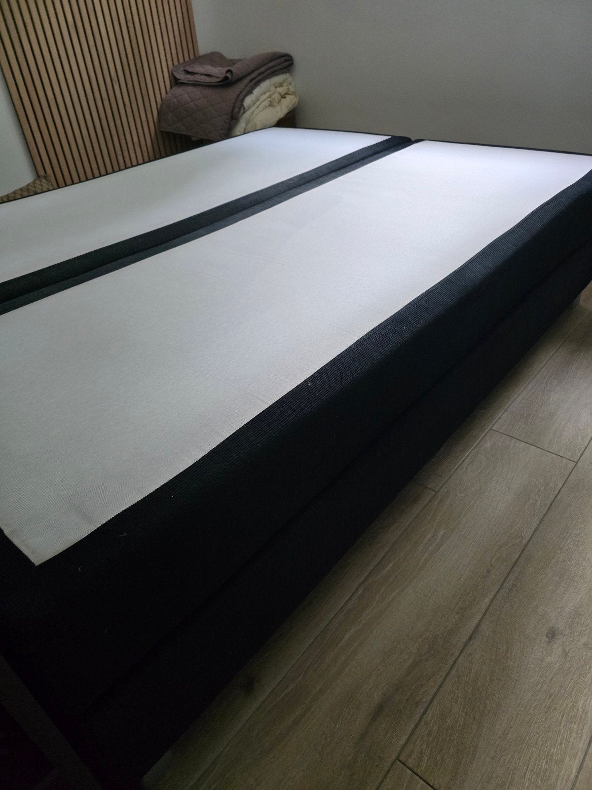 Nette moderne boxspring 160x210 cm, zwart ribstof, Huis en Inrichting, Slaapkamer | Bedden, Gebruikt, Tweepersoons, Ophalen of Verzenden