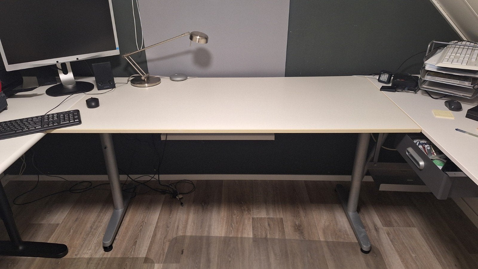 Robuust in hoogte verstelbaar bureau 160x73cm met lade, Ophalen, 160 cm, Hout, 73 cm