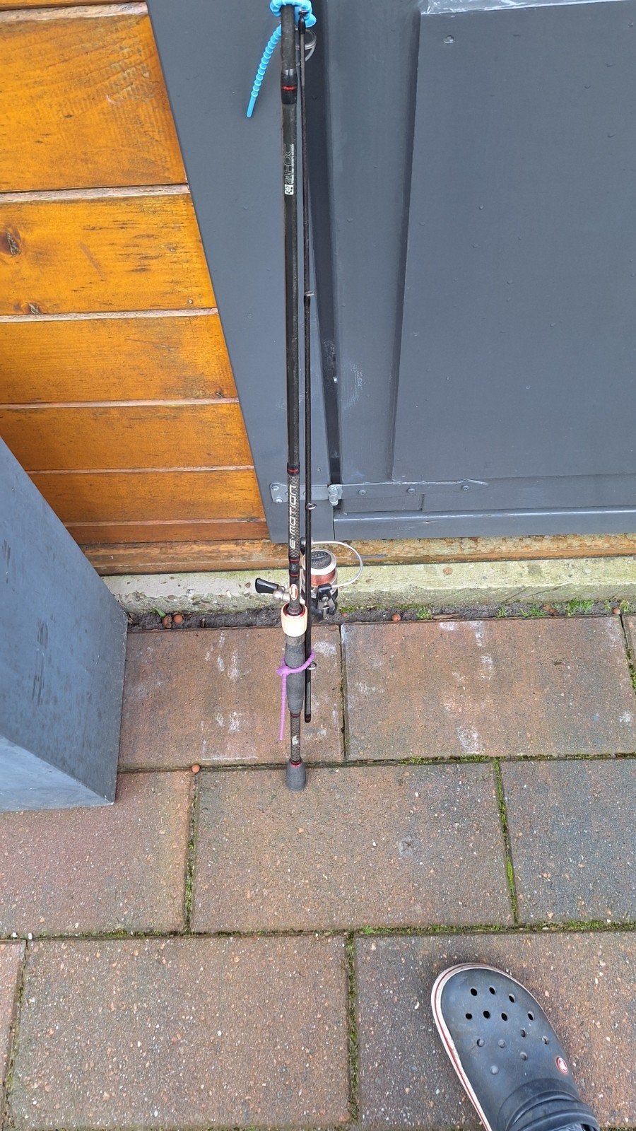 Forel hengel, Verzenden, Zo goed als nieuw, Werphengel