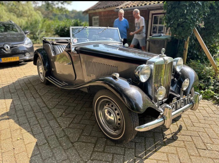 MG TD LHD Two Tone 1952, Auto's, Achterwielaandrijving, Zwart, Overige kleuren, Cabriolet