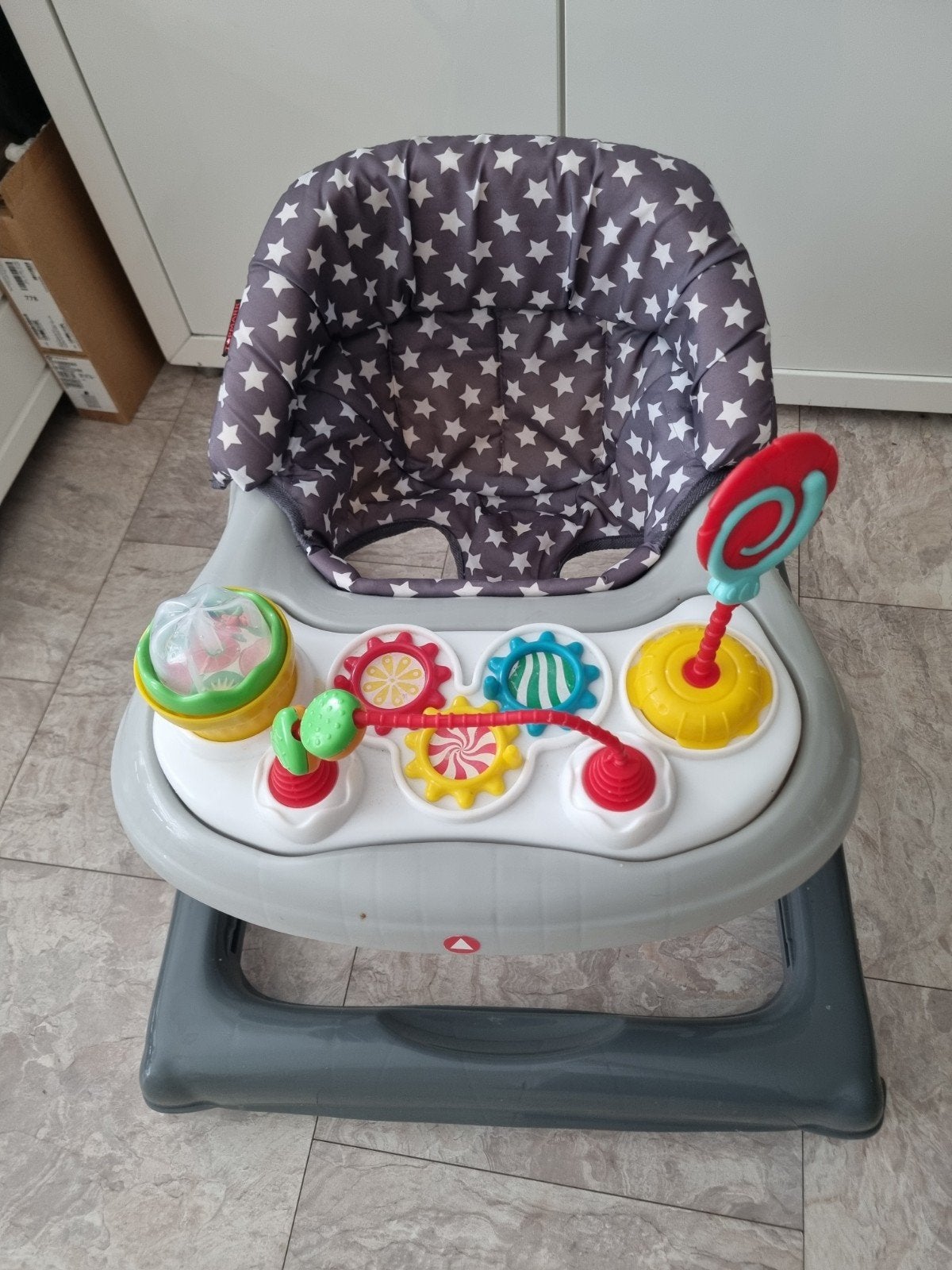 Babywalker met speelblad en wieltjes, Ophalen of Verzenden, Gebruikt, Overige typen, Met wieltjes