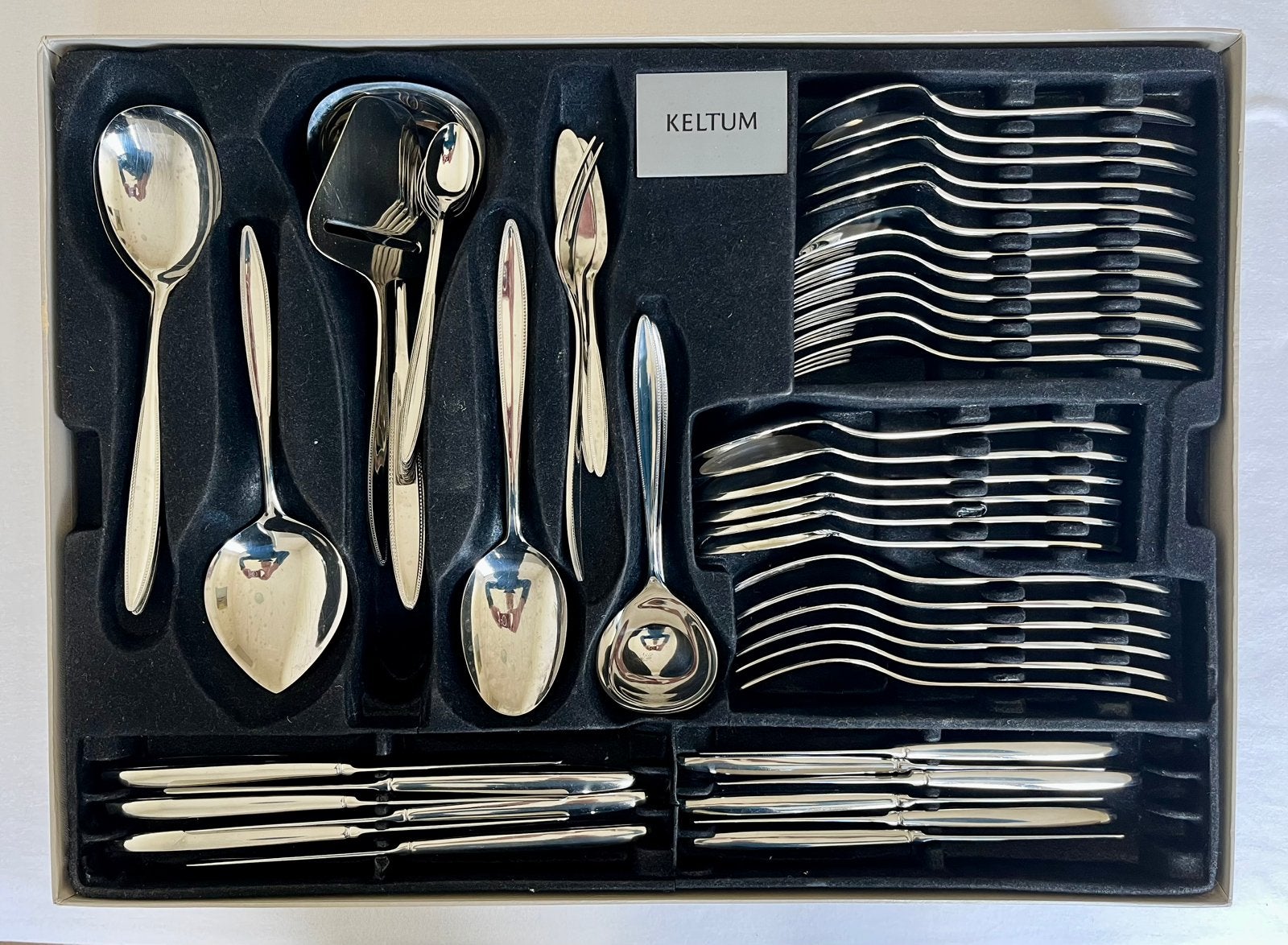 Keltum 72-delige verzilverde bestekset, Ophalen