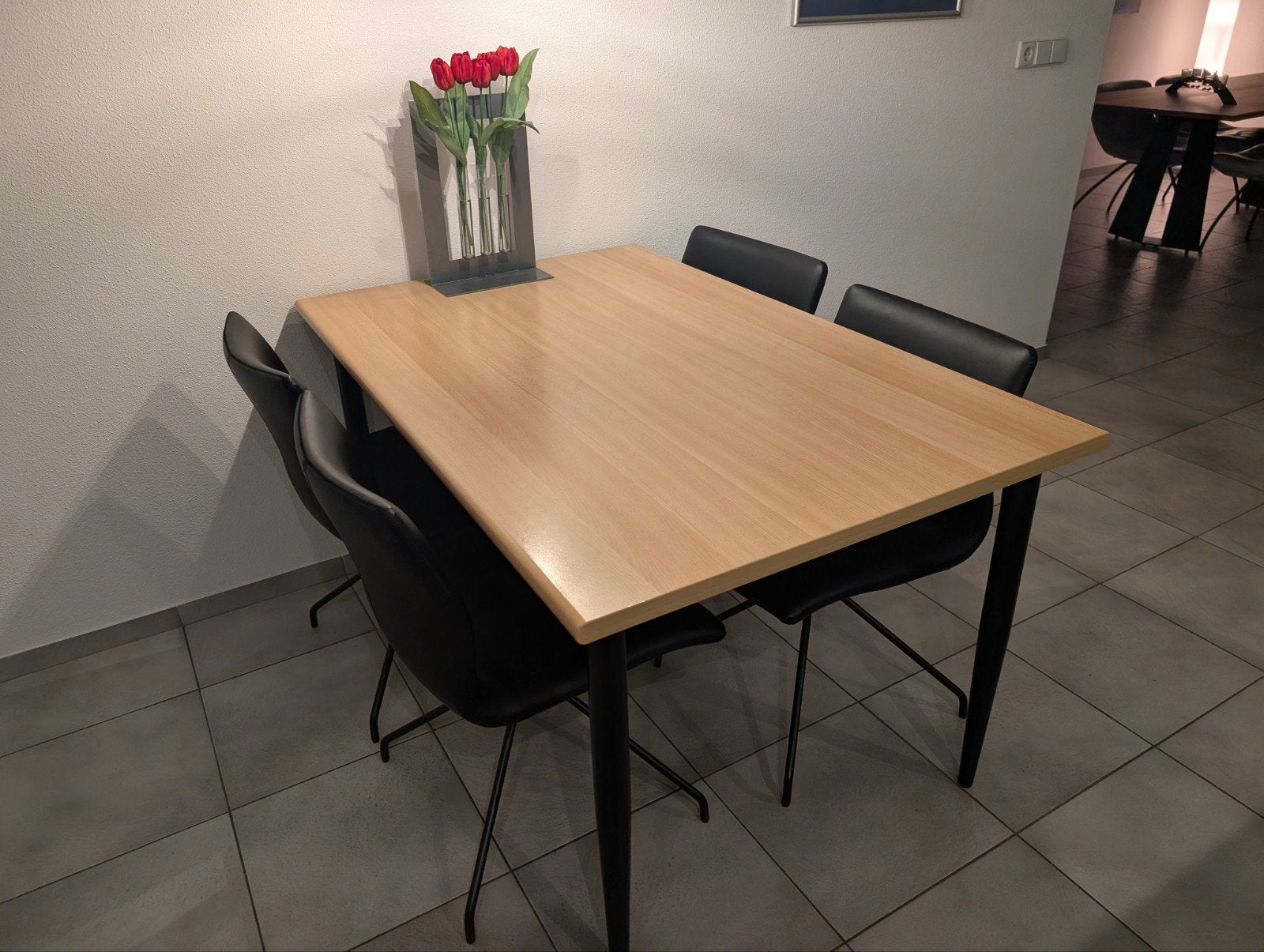 Keukentafel met 4 zwarte stoelen - 90x140x76 cm, Huis en Inrichting, Gebruikt, 100 tot 150 cm, 50 tot 100 cm, Vier personen