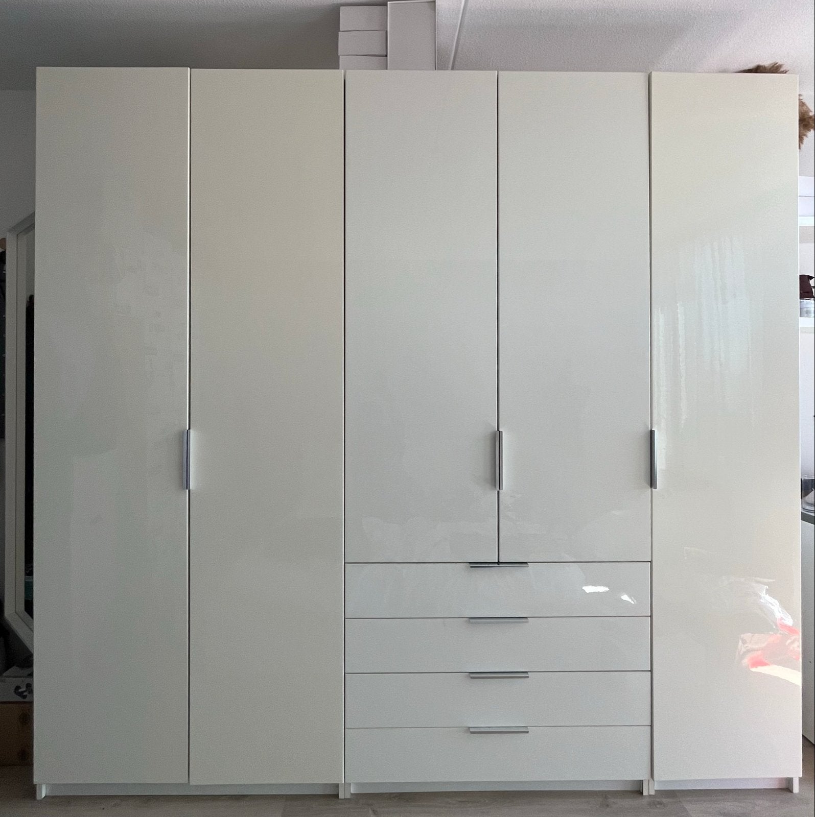 IKEA PAX Hoogglans witte kastenwand met veel opbergruimte, Huis en Inrichting, Kasten | Kledingkasten, Ophalen, Overige materialen