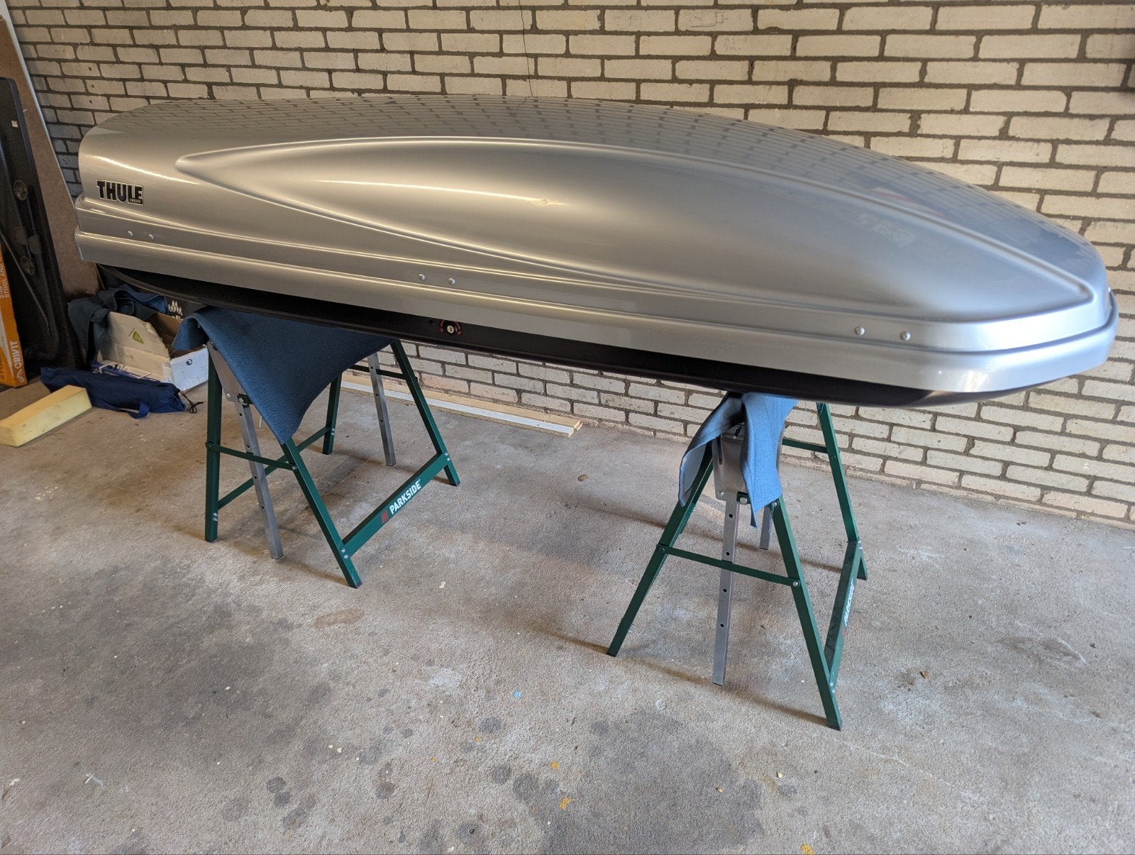 Te huur: Thule Atlantis 900 dakkoffer, Auto diversen, Dakkoffers, Ophalen, Zo goed als nieuw
