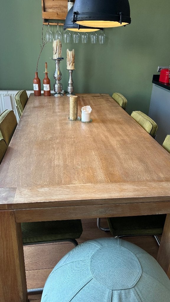 Massief houten eettafel, Gebruikt, Eikenhout, 200 cm of meer, Vijf personen of meer