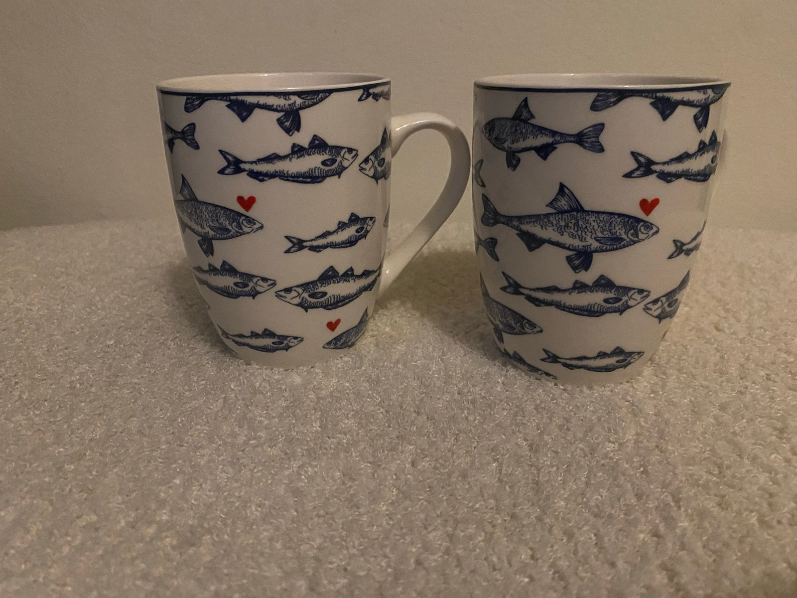 Clare & Eef servies: 2 borden, 2 mokken, 1 schaaltje (nieuw), Huis en Inrichting, Ophalen, Overige merken, Nieuw, Overige stijlen