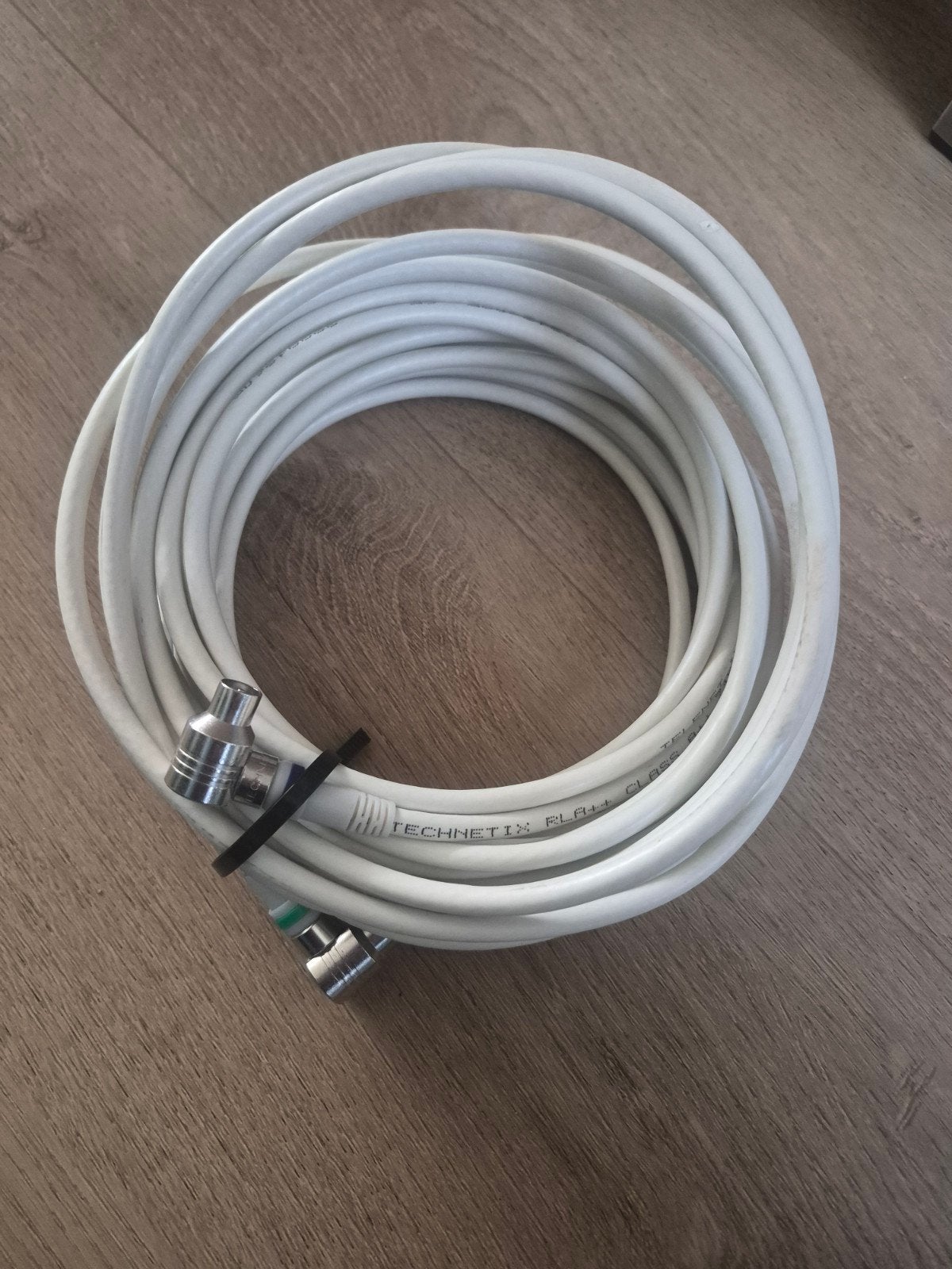 Coaxkabel Technetix 10 meter, Ophalen of Verzenden, Nieuw, 10 meter of meer, Coaxiale kabel