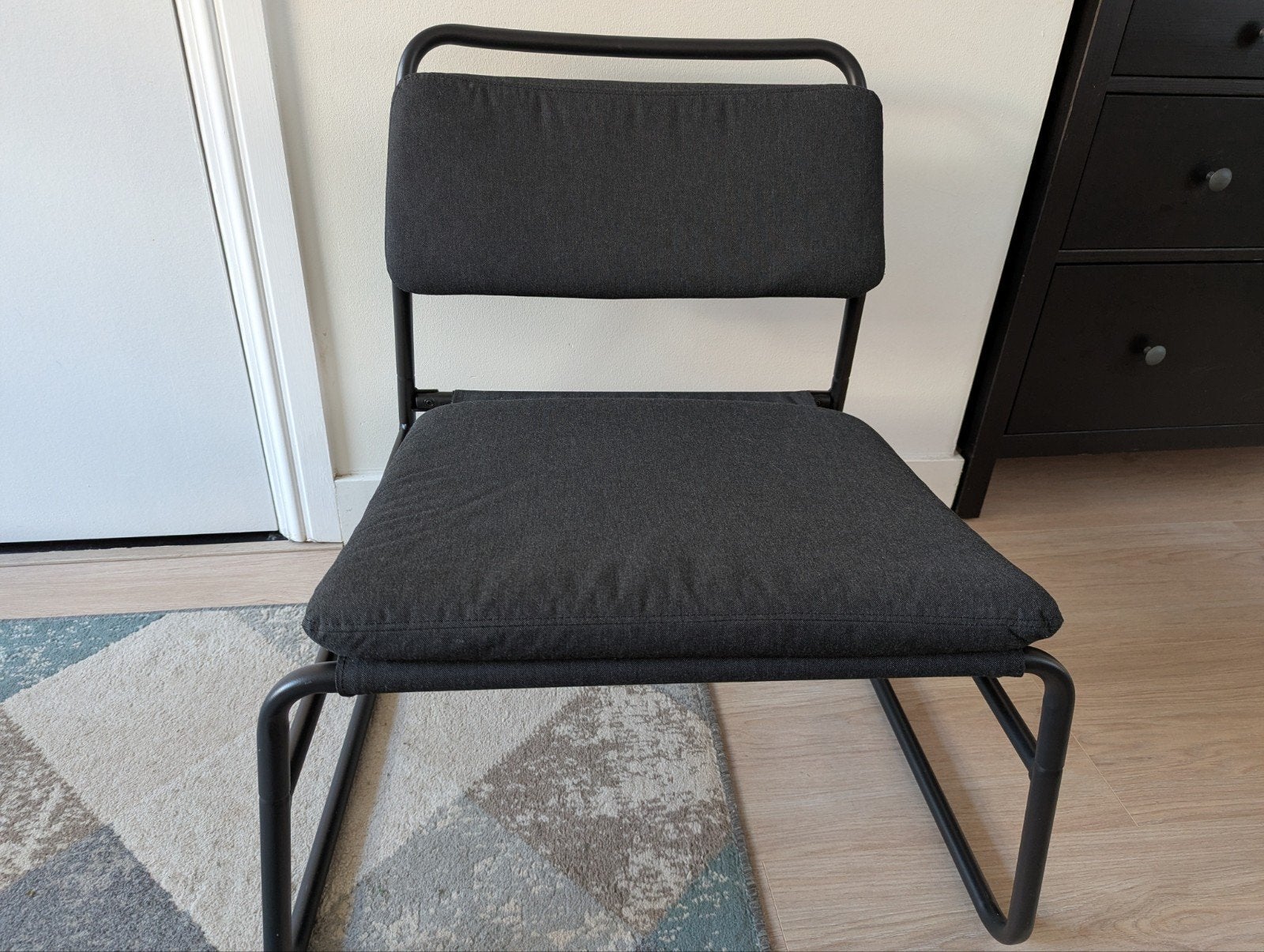 Ikea Linnebäck stoel zo goed als nieuw, Huis en Inrichting, Ophalen, Zwart, Zo goed als nieuw, Metaal