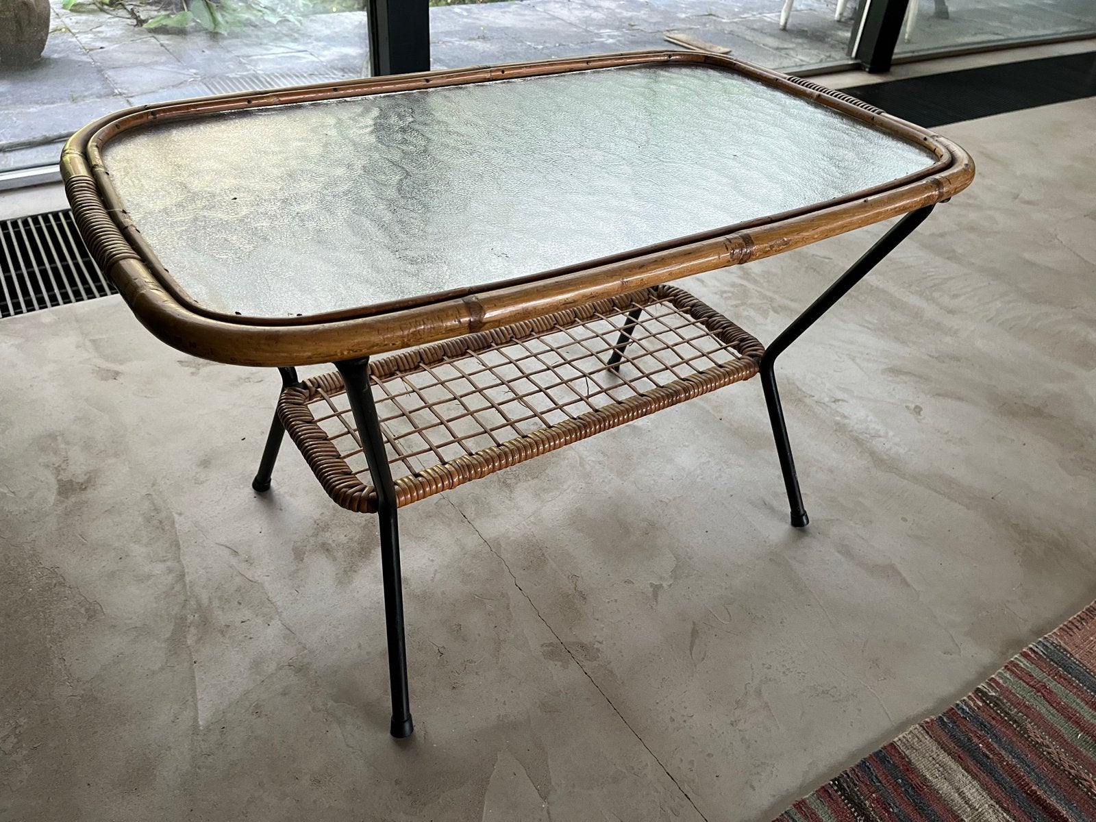 Vintage bamboe en rotan salontafel met glasplaat, Ophalen, Minder dan 50 cm, Gebruikt, 50 tot 100 cm