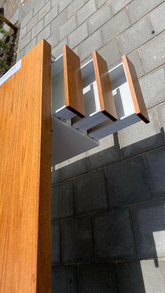 gratis Bureau, Ophalen, Gebruikt