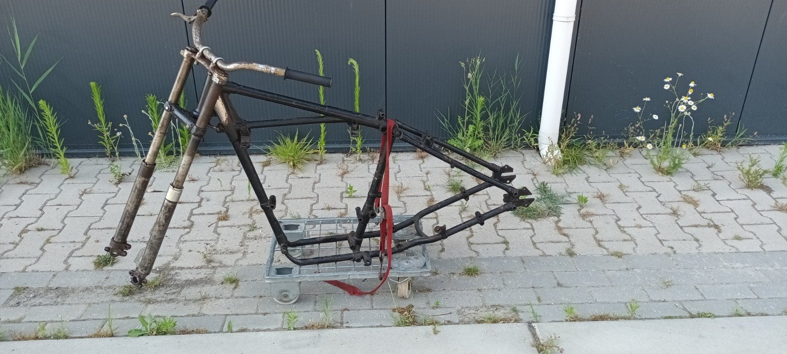 Triumph pre unit frame., Motoren, Ophalen, Gebruikt, Bakhuizen, Bauke@famvandermeer.nl