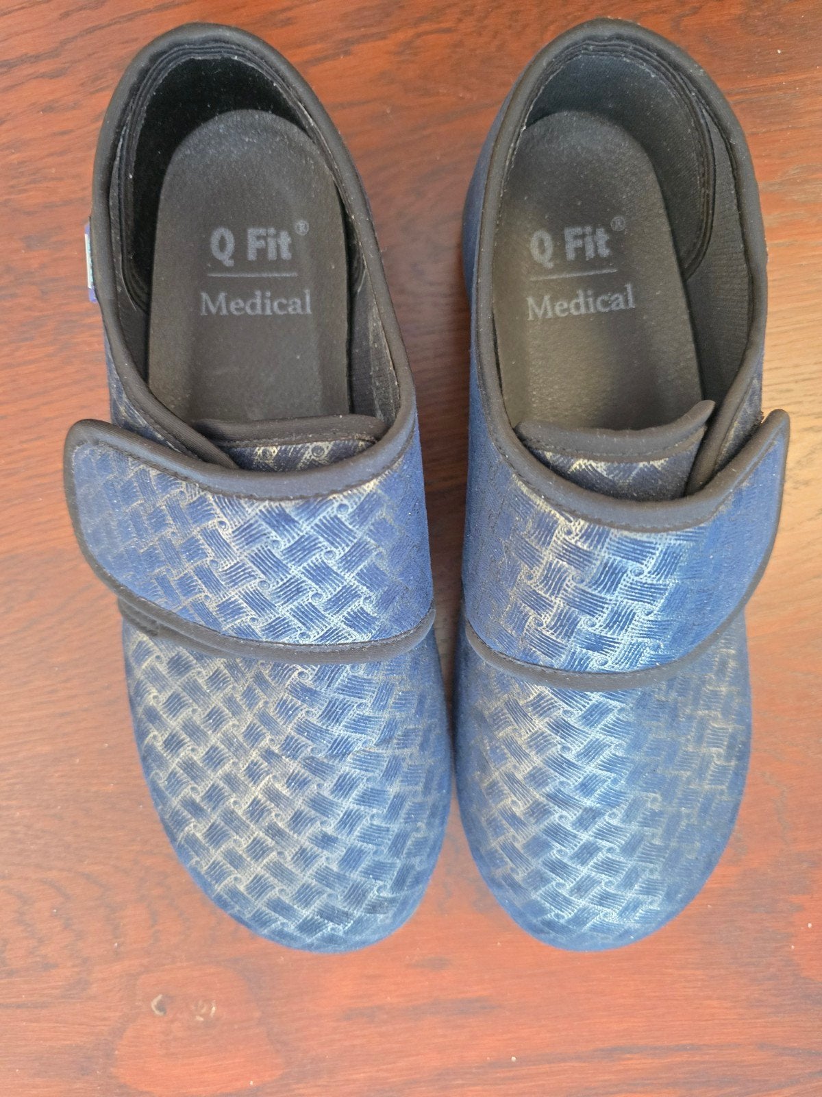 Q FIT Medical Anti Slip Pantoffels 41 - Nauwelijks gedragen, Blauw, Q FIT Medical, Ophalen of Verzenden, Zo goed als nieuw