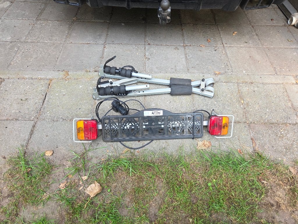 Schaarfietsendrager t.e.a.b., Gebruikt, Brede banden, Ophalen of Verzenden, 2 fietsen