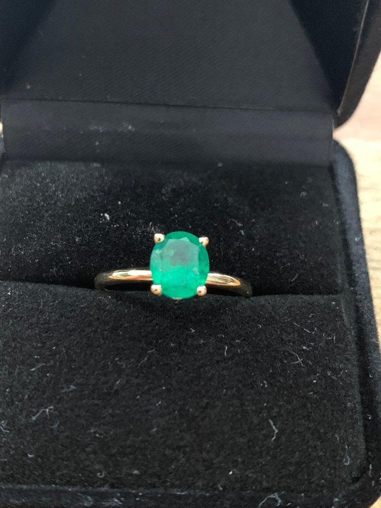 ring smaragd 18k goud, Ophalen, Zo goed als nieuw, 17 tot 18, Met edelsteen