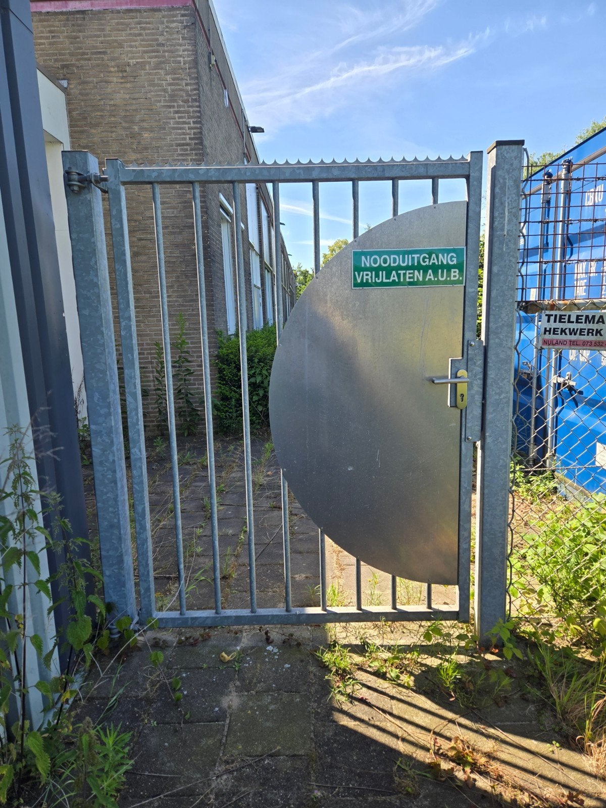 Enkel openslaande poort, Ophalen, Gebruikt, IJzer, Sierhekwerk