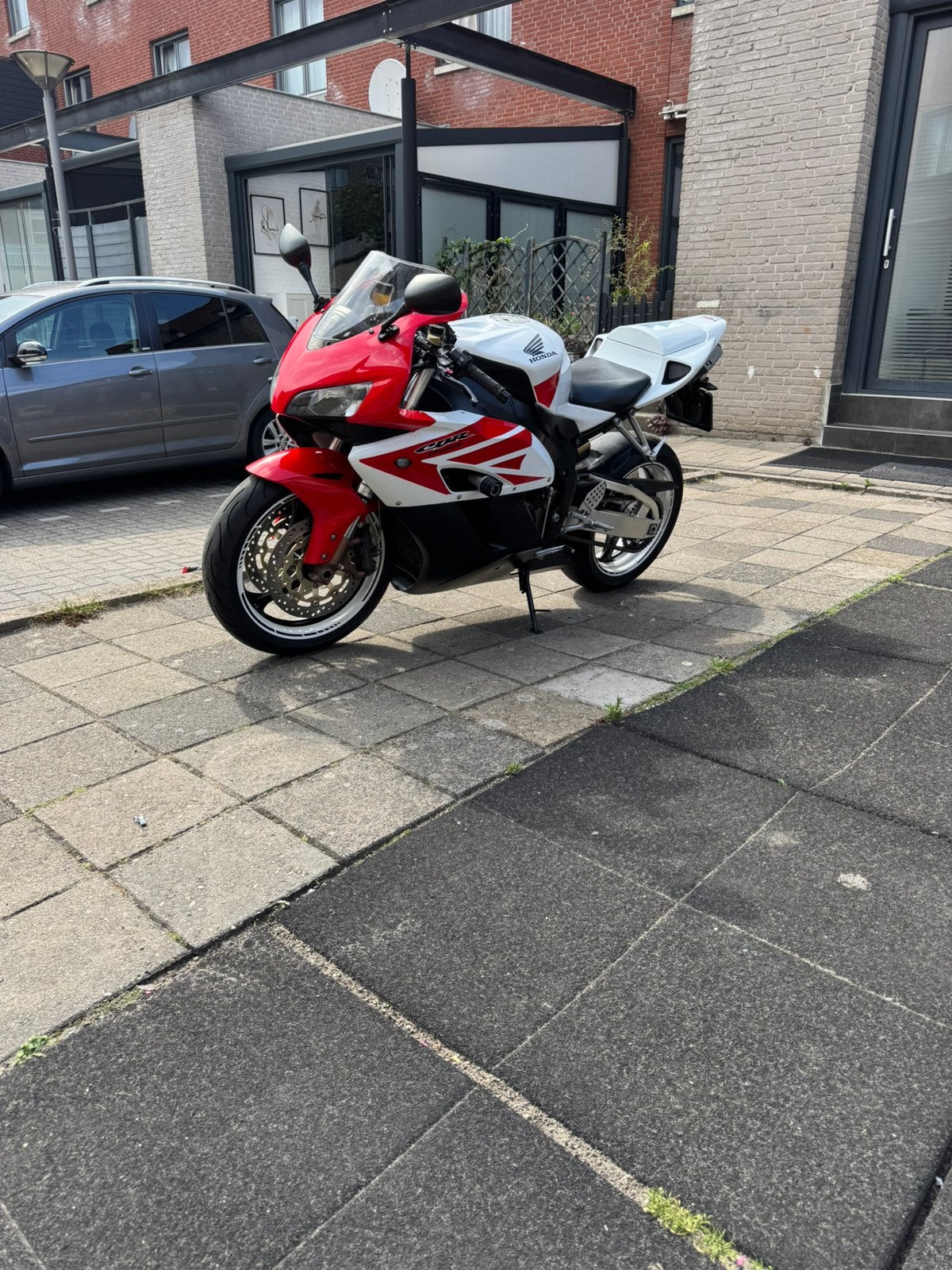 Honda cbr 1000 rr fireblade, 4 cilinders, Motorrijbewijs A, Super Sport, Particulier