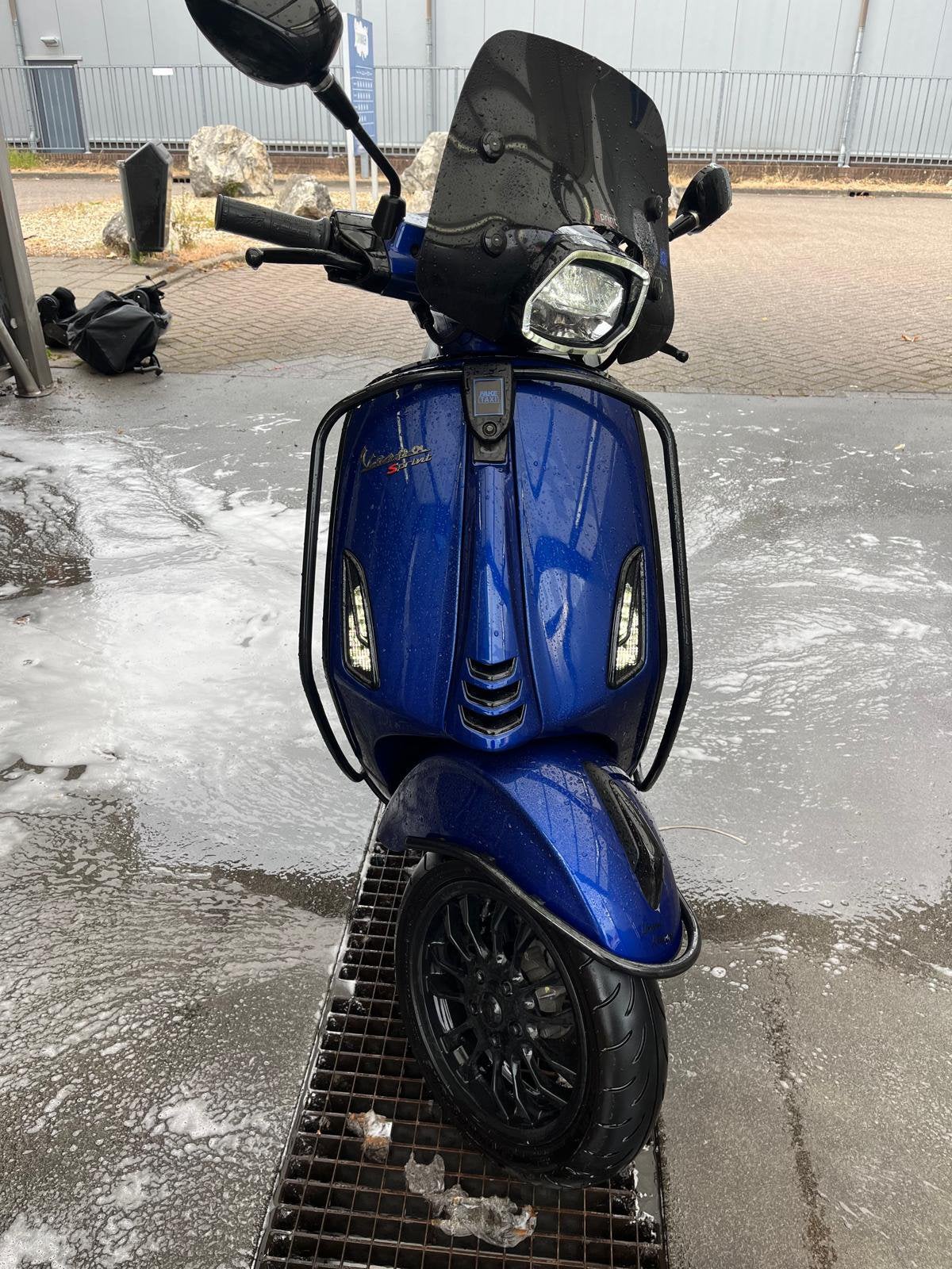 Custom Vespa Sprint Candy Blue, Ophalen, Maximaal 45 km/u, 49 cc, Zo goed als nieuw