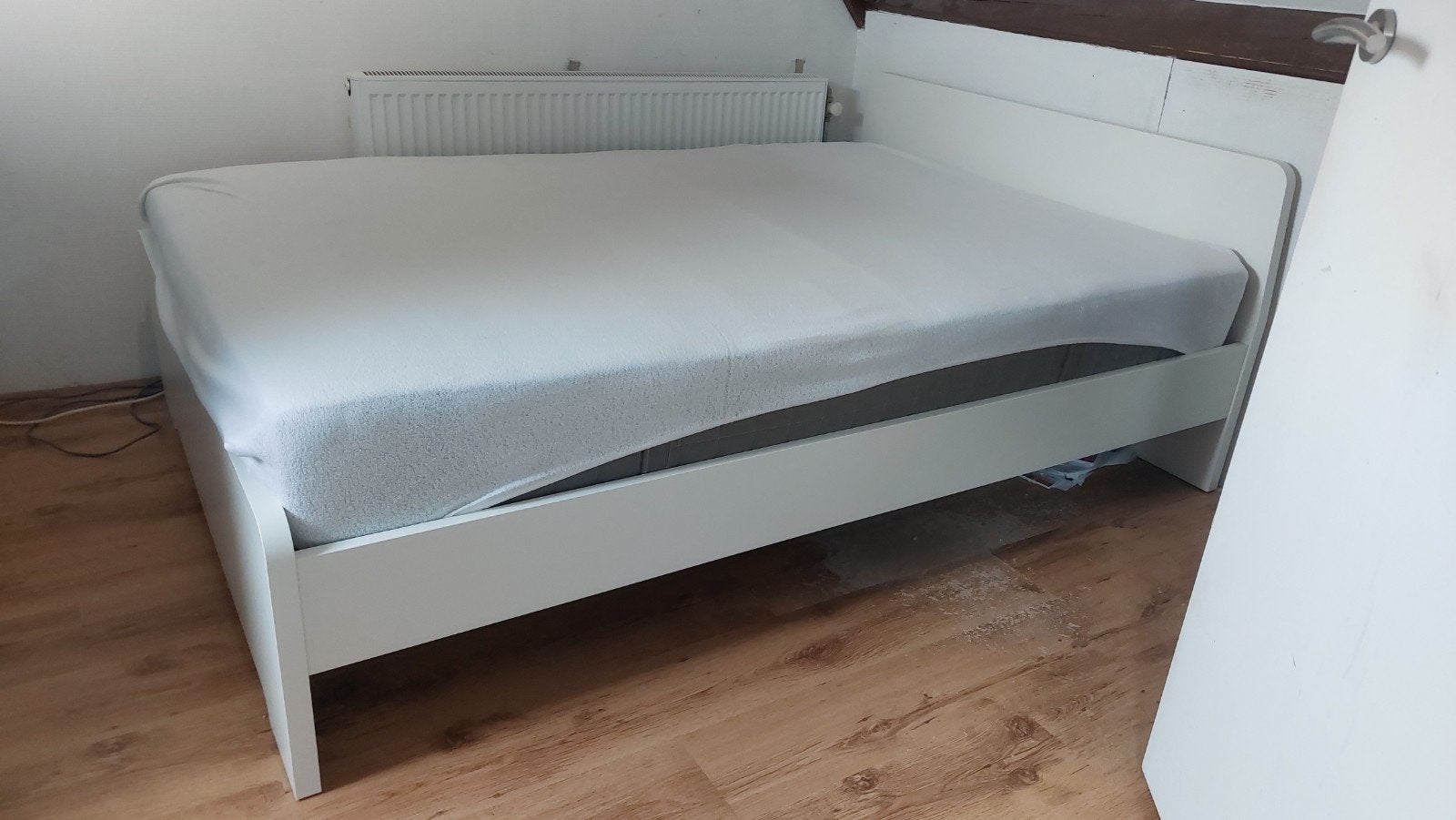 IKEA bed 1.40x2m met of zonder matras, Ophalen, Gebruikt, Wit, Tweepersoons