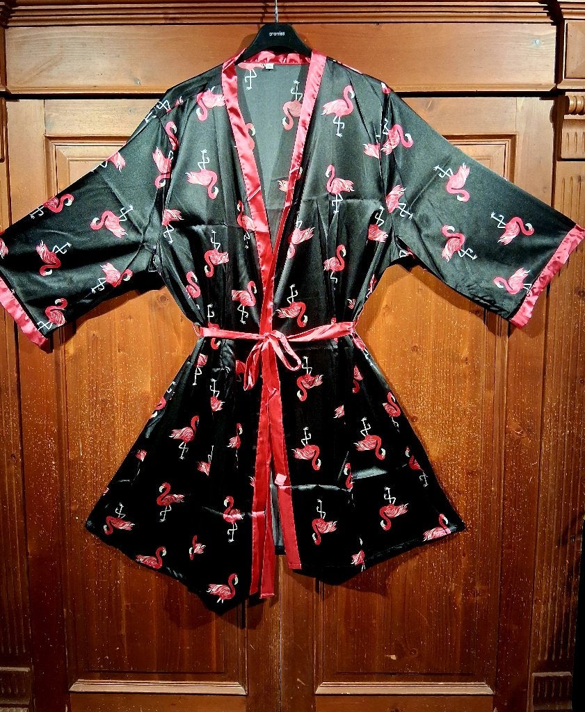 zwarte satijnlook kimono roze flamingo's 48-52, Verzenden, Roze, Badjas