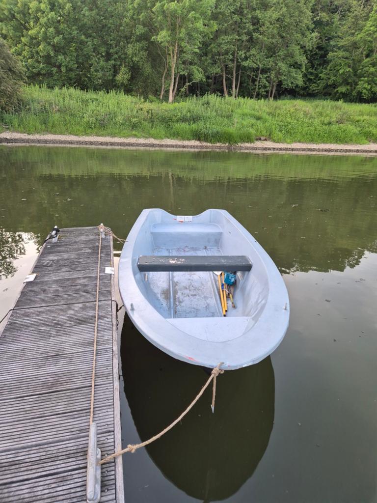 Polyester v bodem 3,80 bij 1,80, Ophalen of Verzenden, Gebruikt, Overige typen, Motorboot