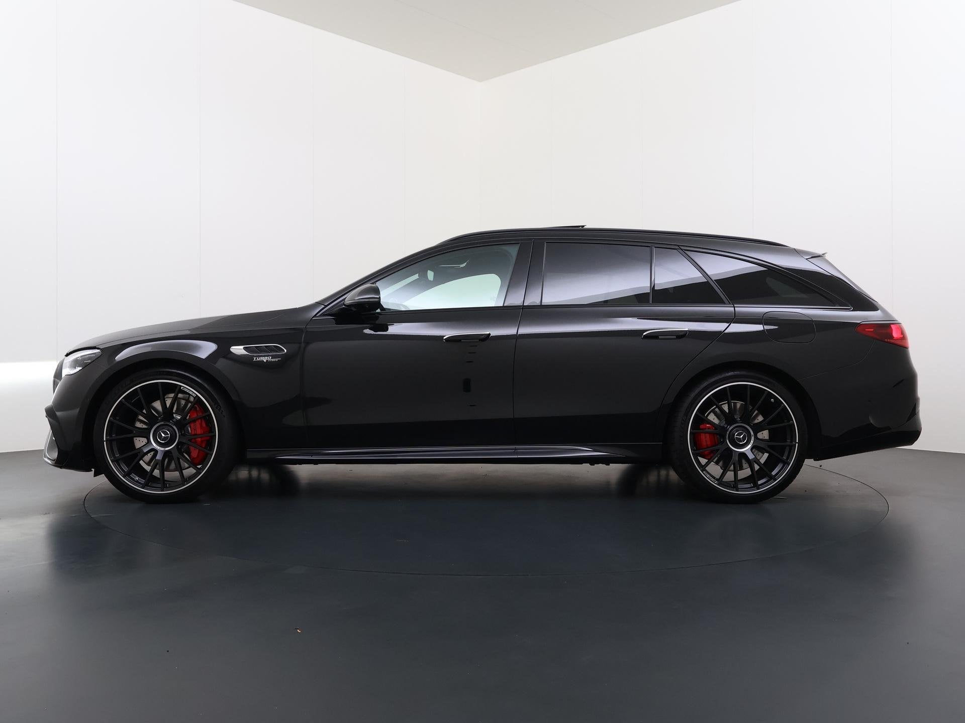 Mercedes-Benz E-klasse Estate AMG 53 4MATIC+ Night Edition |, Auto's, Automaat, Gebruikt, Leder en Stof, Plug-in hybride