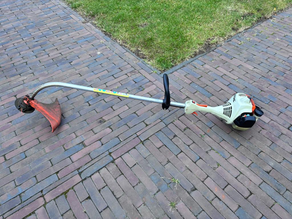 Stihl FS45 Bosmaaier trimmer DEFECT FS 45 (geen Husqvarna ), Tuin en Terras, Bosmaaiers, Ophalen, Gebruikt, Benzine