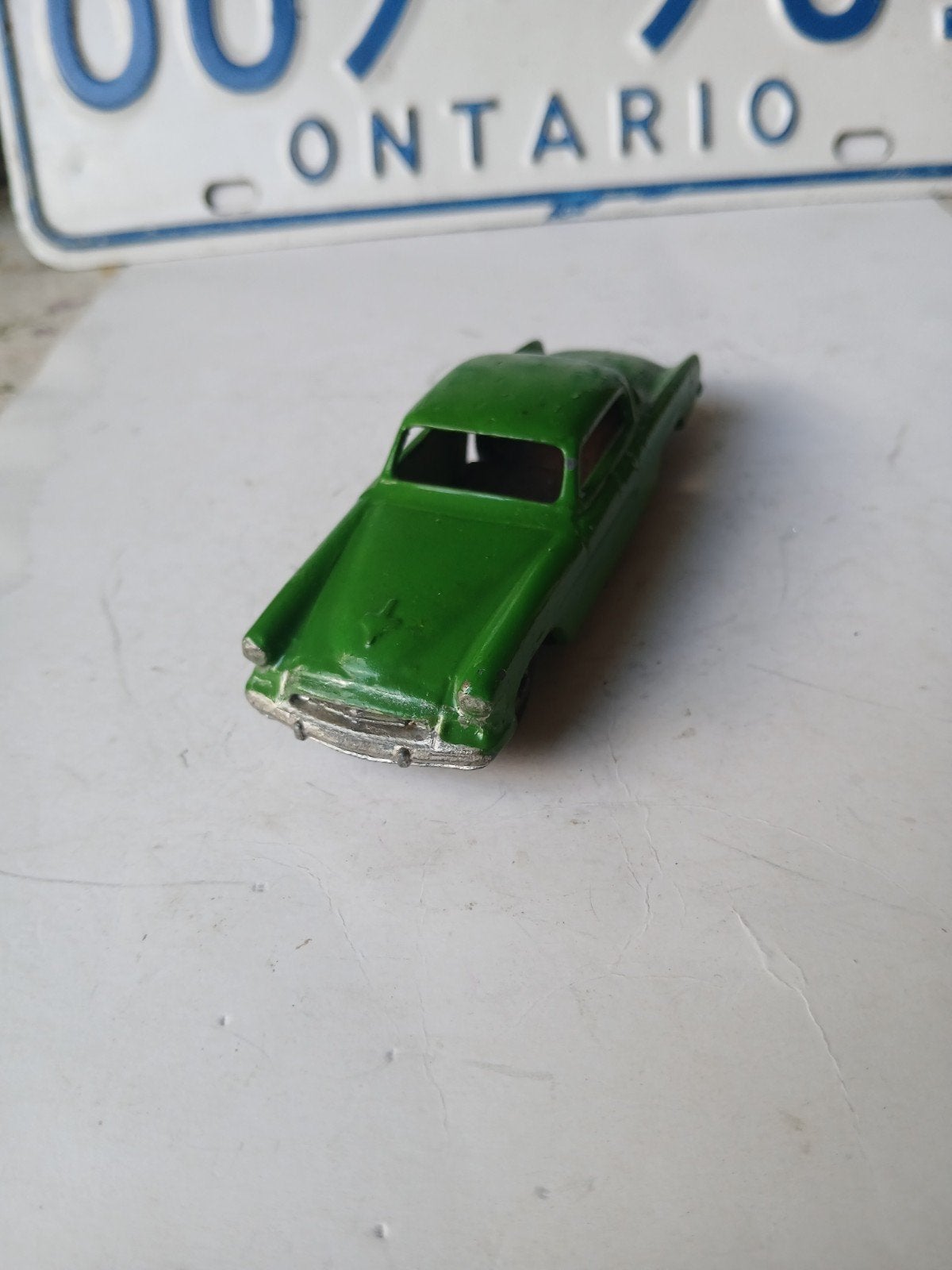 Studebaker Commander.  Dinky toys France 24Y, overgeschilder, Ophalen of Verzenden, Gebruikt, Auto, Dinky Toys