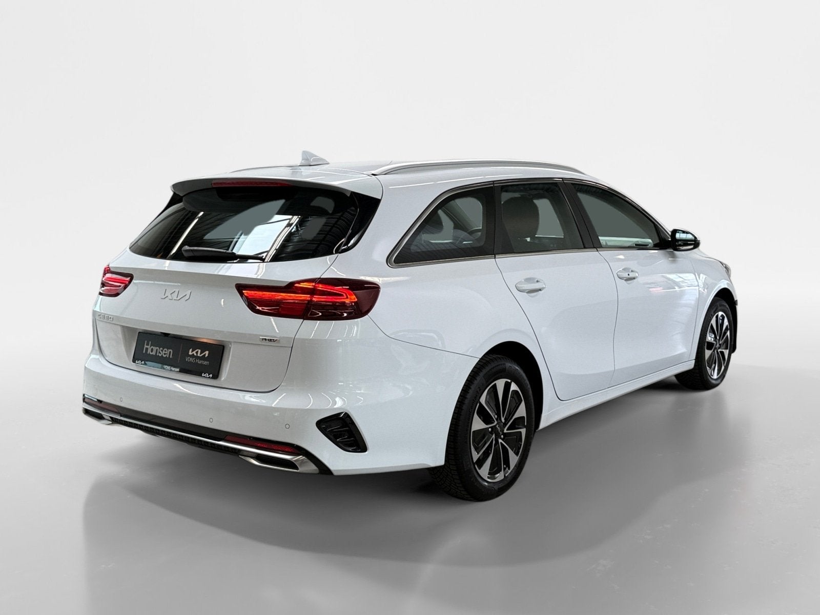 Kia Ceed Sportswagon 1.6 GDI PHEV DynamicLine Stoel- en stuu, Gebruikt, Wit, 1508 kg, Automatische klimaatregeling