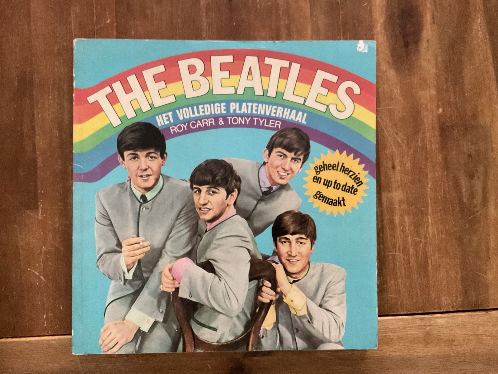 The Beatles: Het Volledige Platenverhaal - Roy Carr & Tony T, Ophalen of Verzenden, Gelezen, Artiest