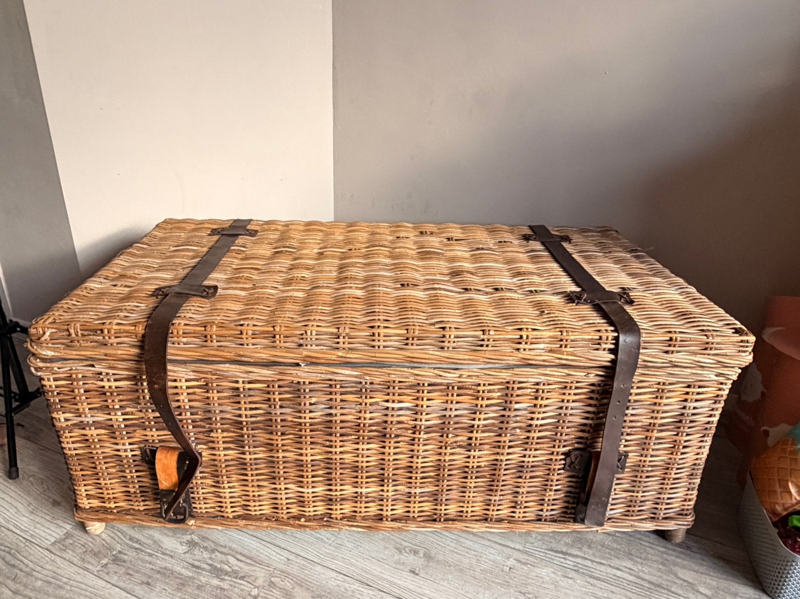 Grote rieten kist, Huis en Inrichting, Ophalen, Gebruikt, Overige houtsoorten