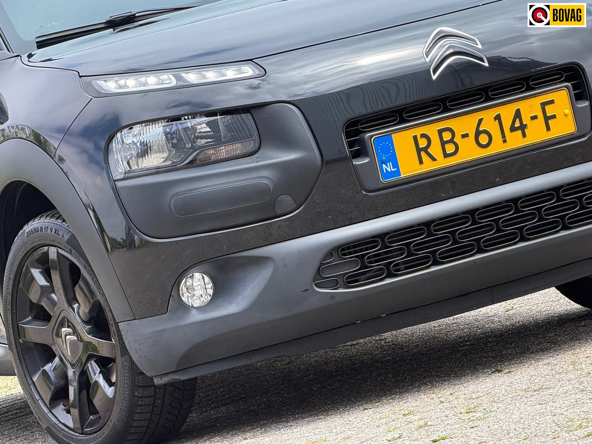 Citroen C4 Cactus 1.2 PureTech One-Tone 110pk Automaat - Noi, Auto's, 1025 kg, Stof, 1199 cc, 400 kg