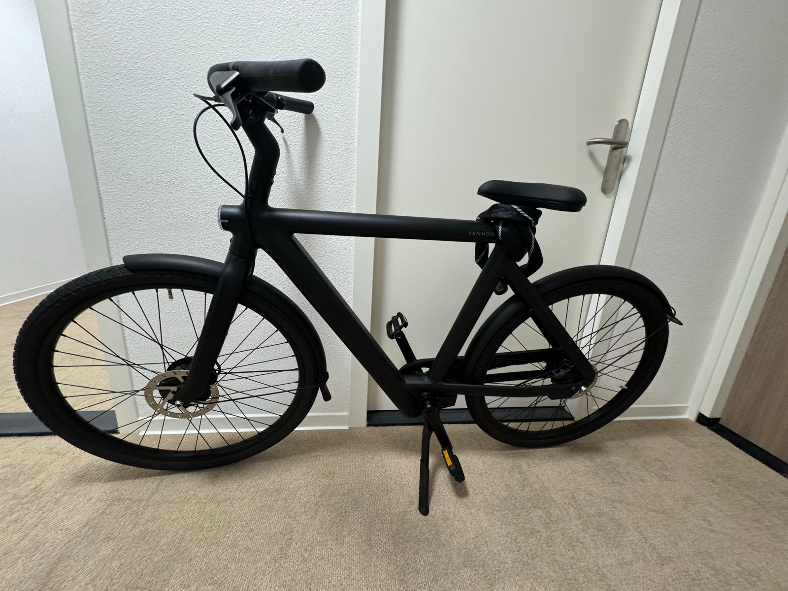 VanMoof S6 E-bike - NIEUW! 25km gereden