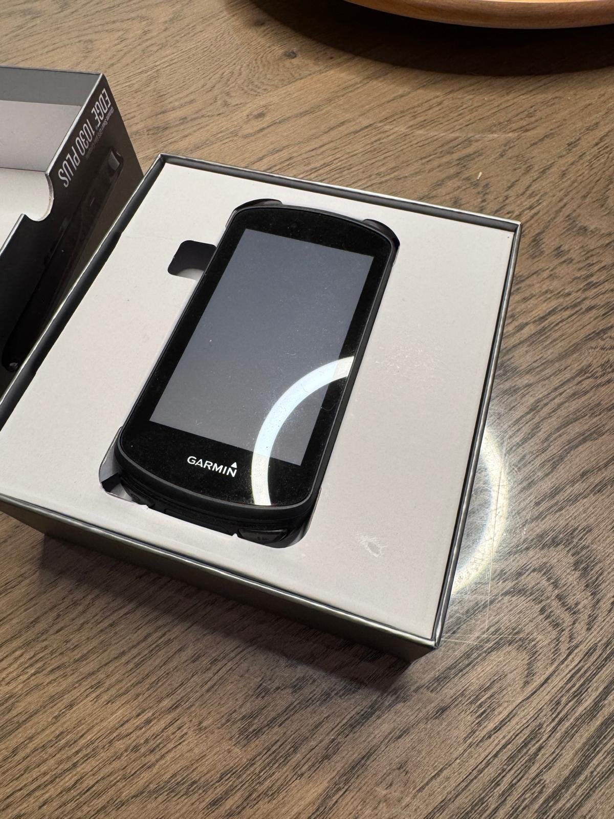 Garmin Edge 1030 Plus Fietscomputer GPS, Fietsen en Brommers, Fietsaccessoires | Fietscomputers, Ophalen of Verzenden, GPS, Zo goed als nieuw