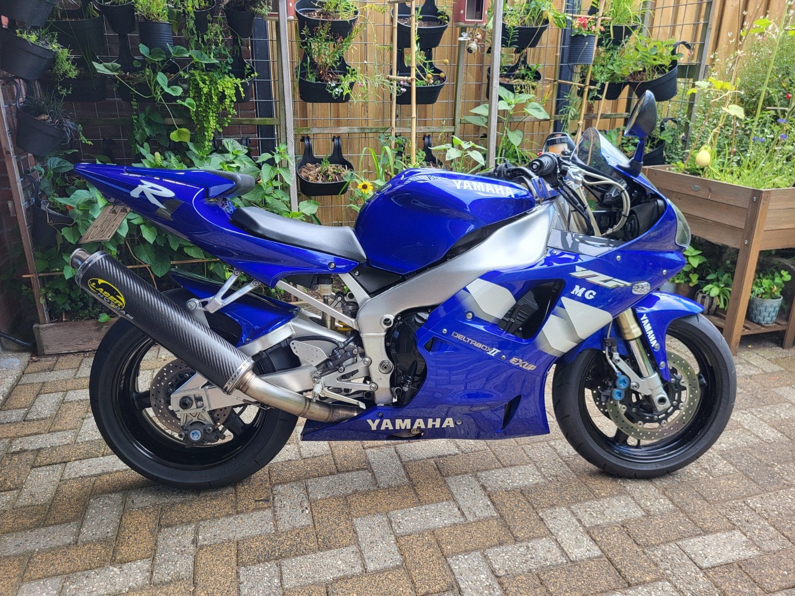 Yamaha R1 RN04 uit 2000 - Blauw, 39.000 km, Particulier
