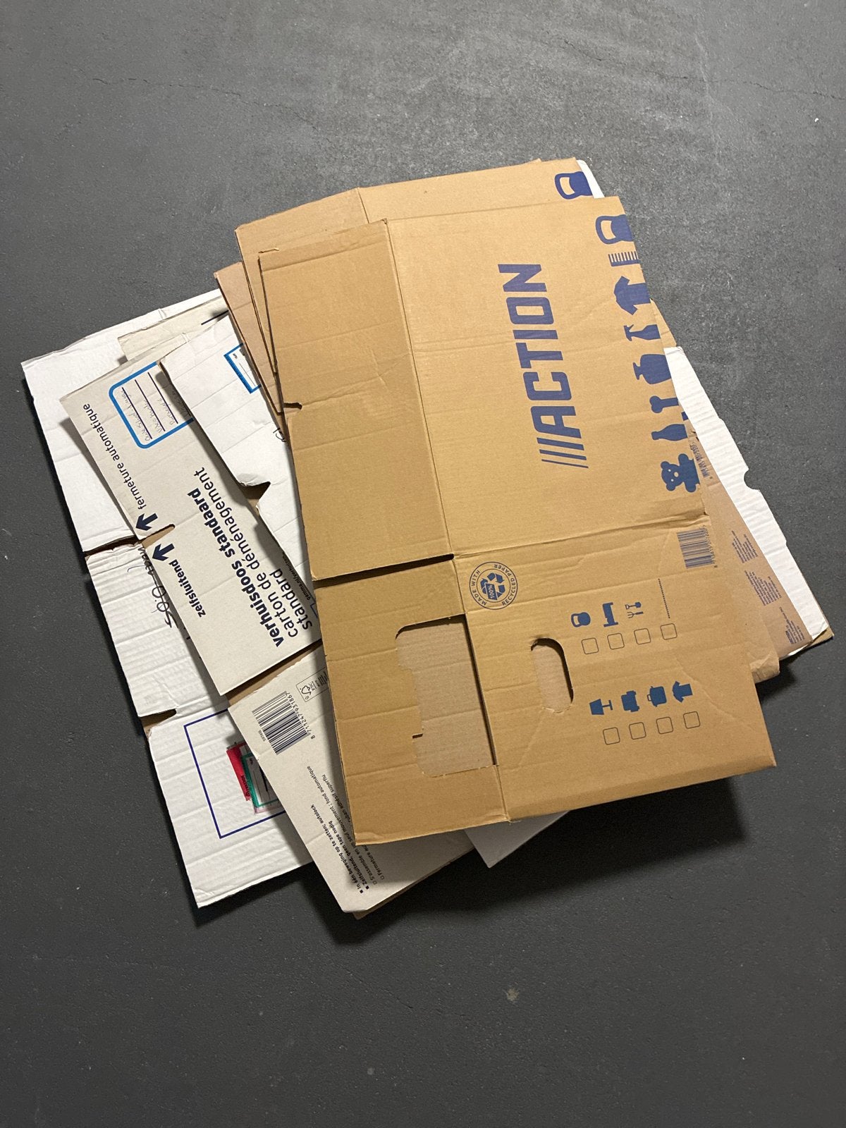 7 Verhuisdozen (Karwei, Gamma, Action), Ophalen, 40 tot 60 cm, Opvouwbaar, 50 tot 75 cm